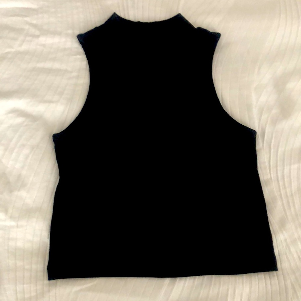 H&M mock neck crop top